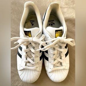 Adidas Superstar